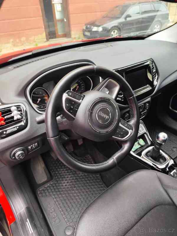 Jeep Compass 1,3 - foto 13