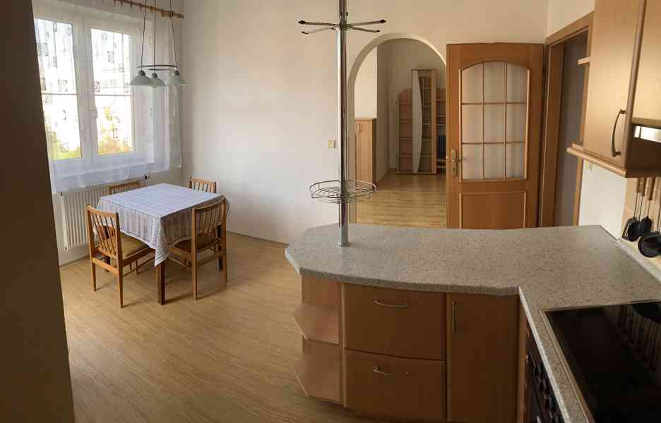 Pronájem pěkného a klidného bytu 1+1 (50m2) v Holicích - foto 16