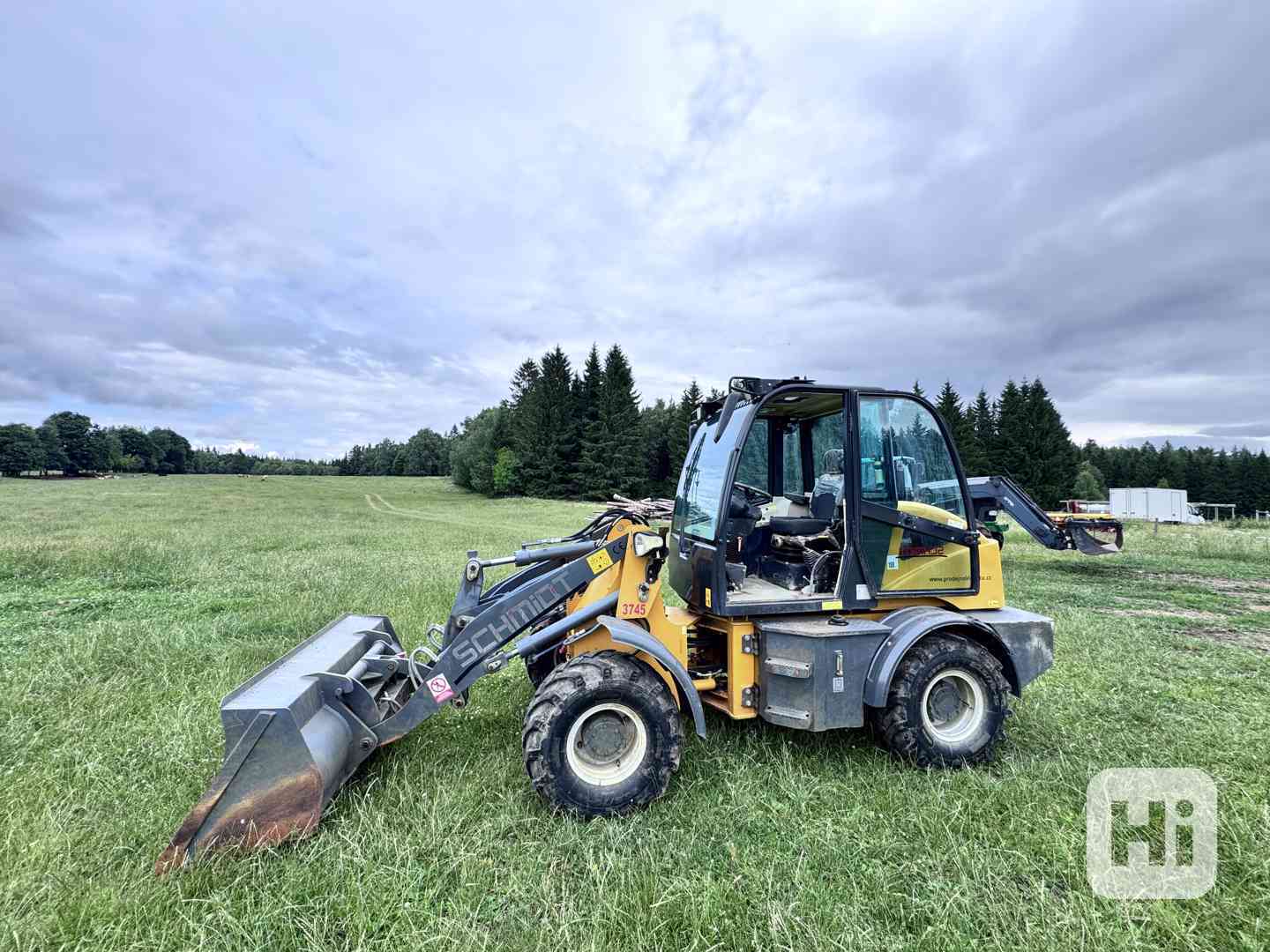 Kolový nakladač Schmidt 3745 220mth provoz od 2022 - foto 1
