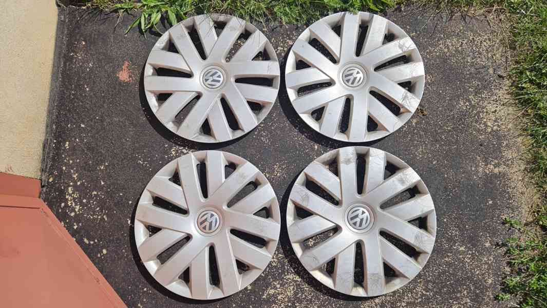 Volkswagen poklice 15" Polo kryty kol 6R0 601 147 C - foto 1