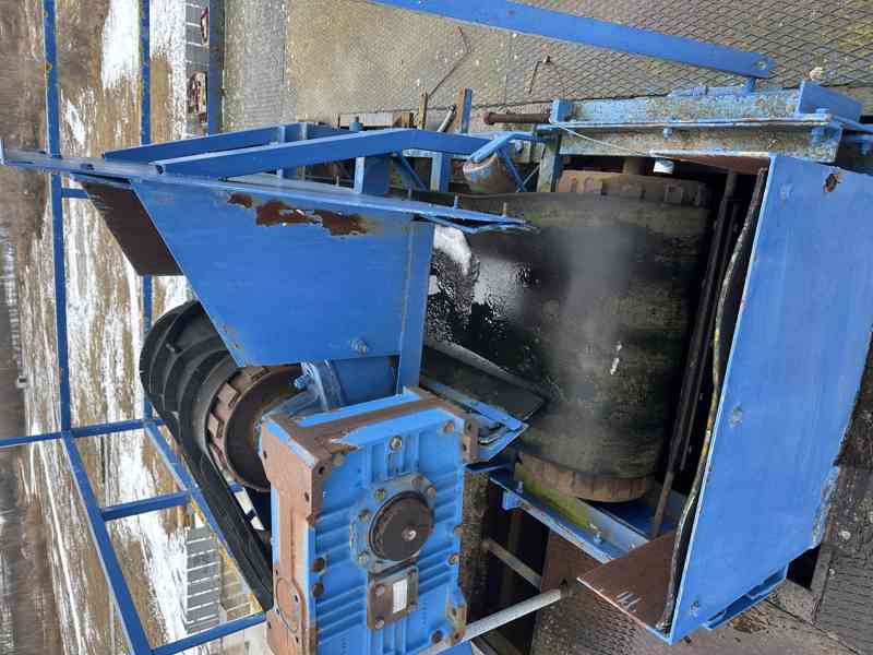 Pásový dopravník, zásobník  - foto 2