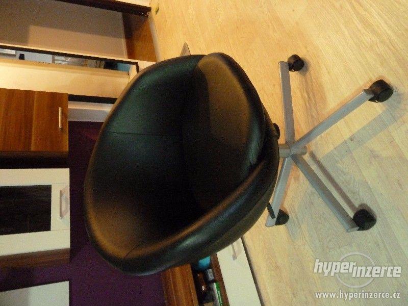 IKEA židle SKRUVSTA černá - foto 2