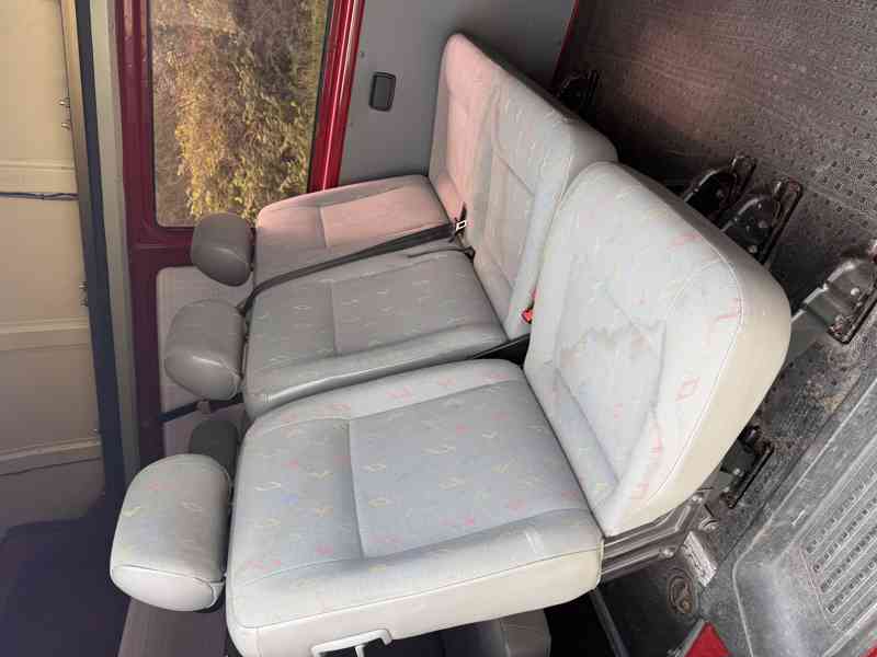 Volkswagen Transporter Multivan L2H3, 9 míst, spací příprava - foto 14