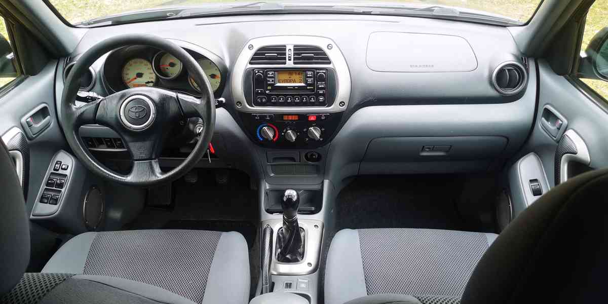 Toyota Rav4 2.0 D-DI 85kw. 4WD - 4X4 . Dobrý stav - foto 17