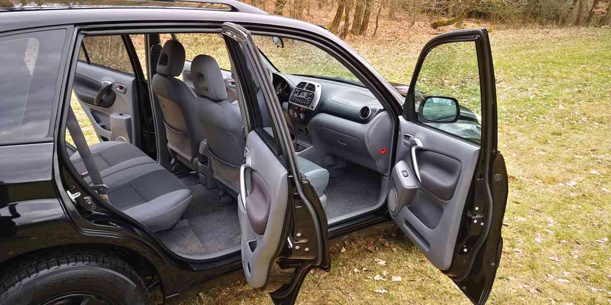 Toyota Rav4 2.0 D-DI 85kw. 4WD - 4X4 . Dobrý stav - foto 11