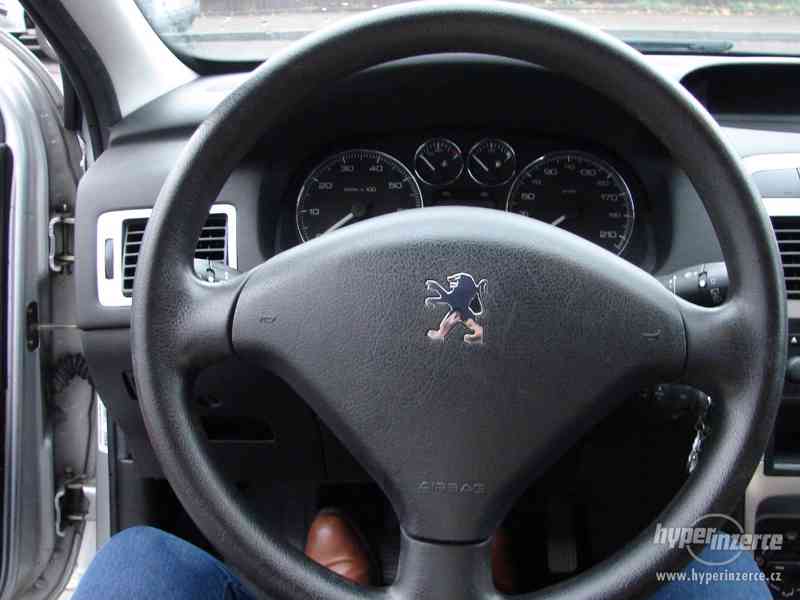 Peugeot 307 1.6i Combi r.v.2008 2.Maj.Koup.v ČR - foto 7