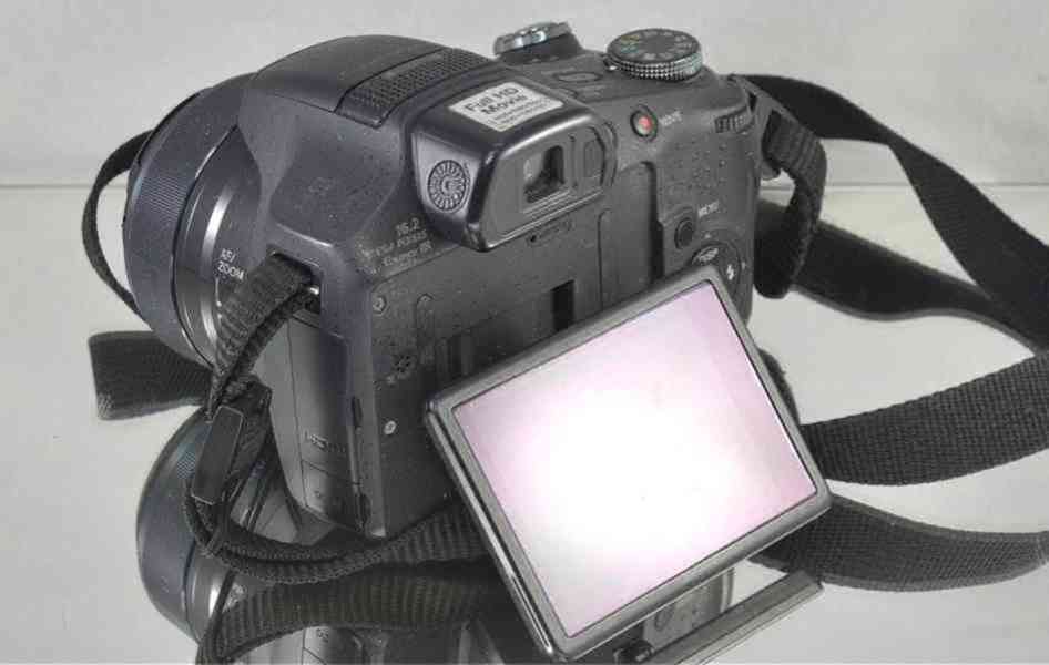 SONY CyberShot DSC-HX100V *16,2MP*Full HD V*30xOp. - foto 8