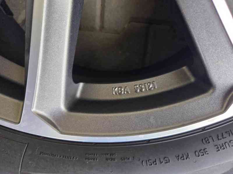 Prodám alu kola 17" + letní pneu Continental (TOP stav) - foto 9