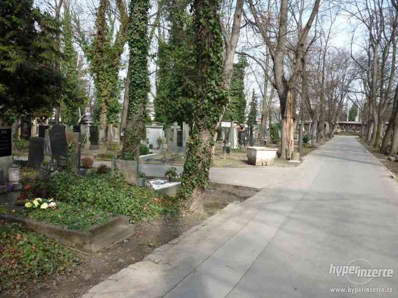 Hrob na Olšanech - foto 5