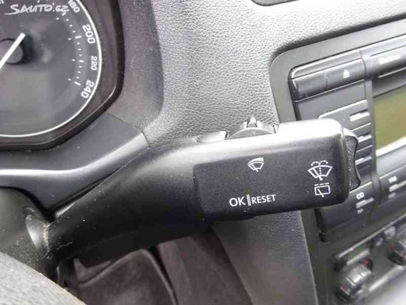 Škoda Octavia 1.9 TDI r.v.-2004(77 KW) KLIMA - foto 10