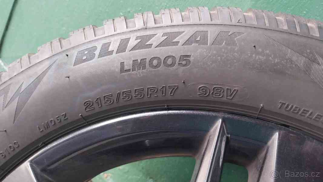 Prodám orig.alu Škoda - typ alu Nevis - pneu zimní 215/55/17 - foto 7