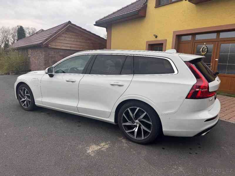 Volvo V60 T6 257kW 4x4 AWD / 2x sada ALU - foto 3