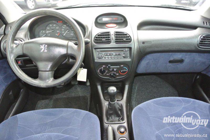 Peugeot 206 1.4, benzín, r.v. 2003, el. okna, STK, centrál, klima - foto 21