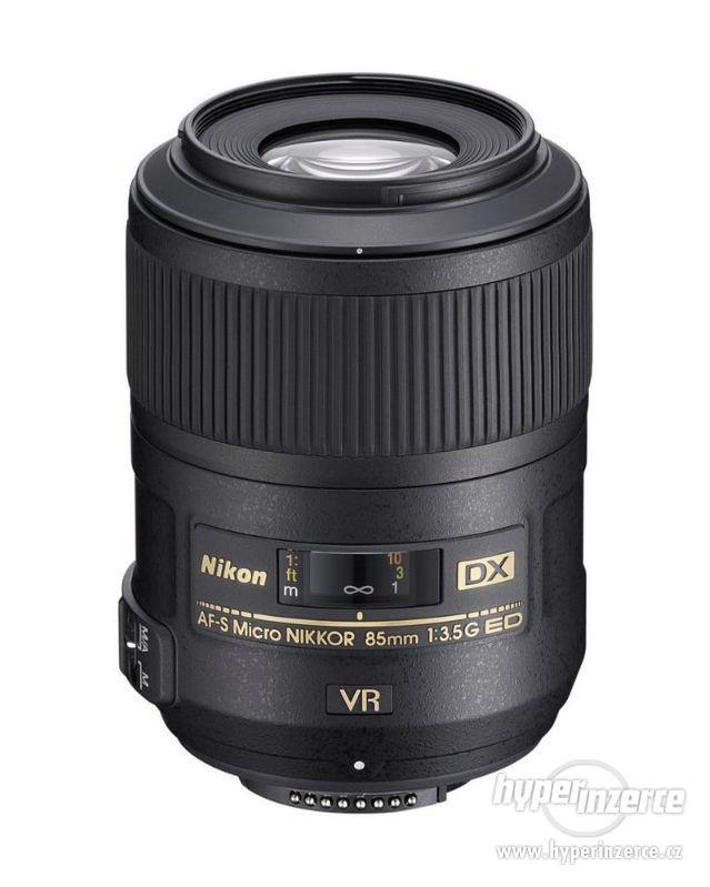 Makro objektiv Nikon 85 mm f/3,5 AF-S G DX Micro VR - bazar