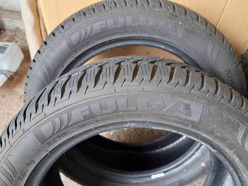 Pneu zimní 17" palcové PIRELLI a FULDA, Škoda Karoq - foto 2