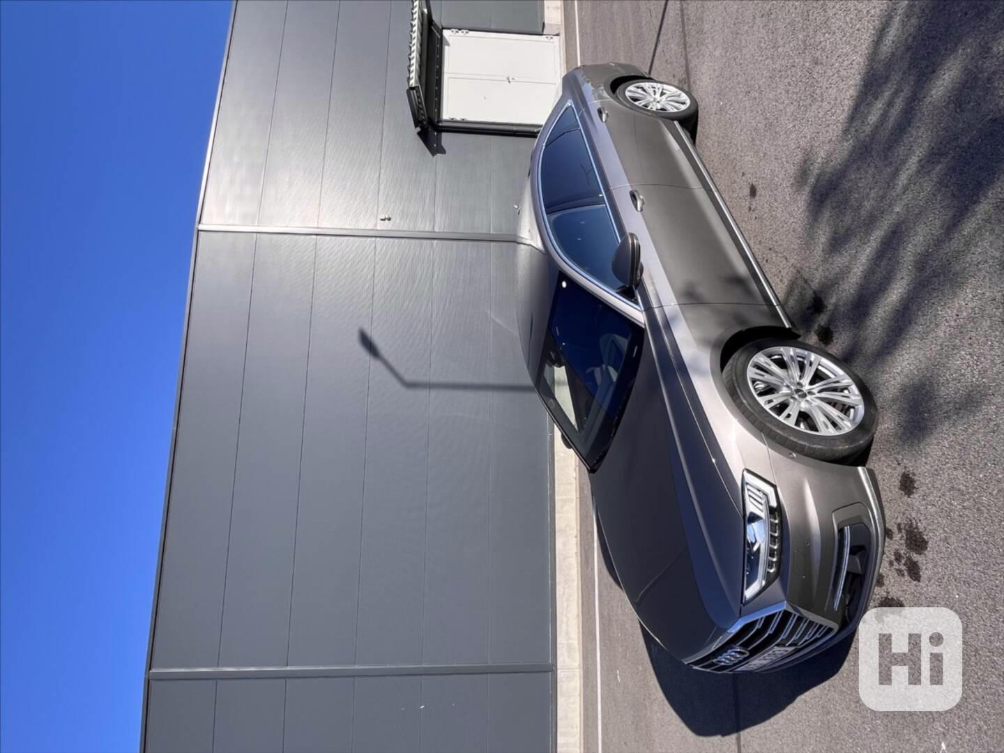 Audi A8 - foto 1