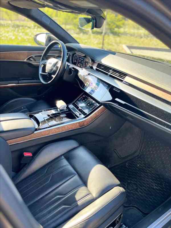 Audi A8 - foto 4