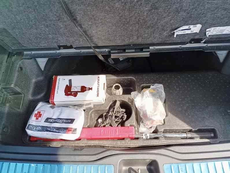 Mercedes-Benz GLS 400 d 4MATIC, 7 míst - foto 5