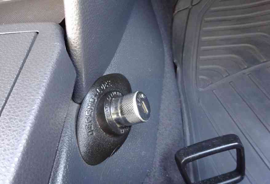 VW Polo 1.2i r.v.2003 STK:4/2027 Koupeno v ČR - foto 13