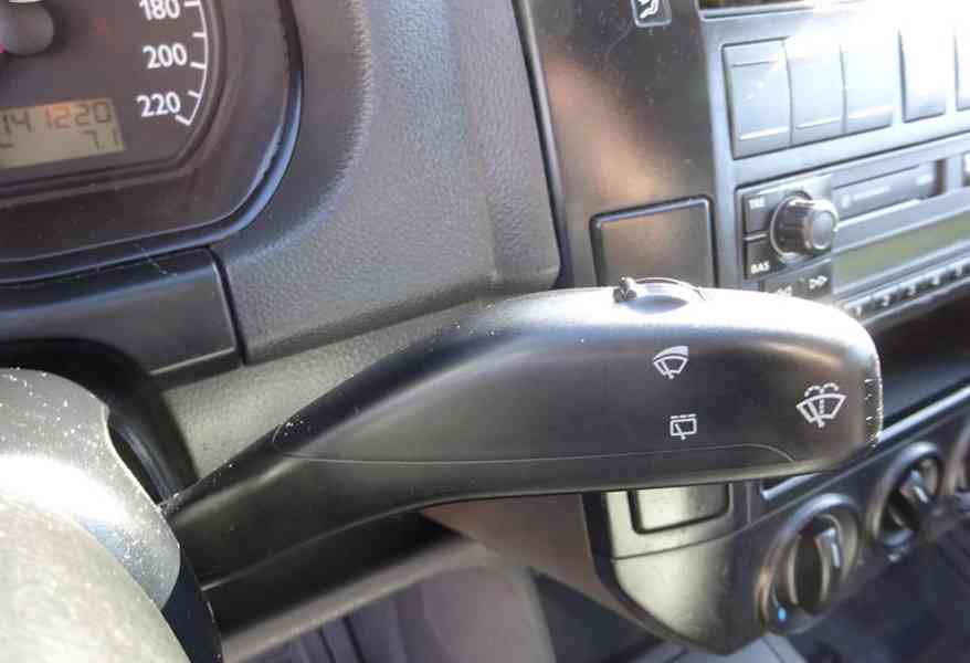 VW Polo 1.2i r.v.2003 STK:4/2027 Koupeno v ČR - foto 10