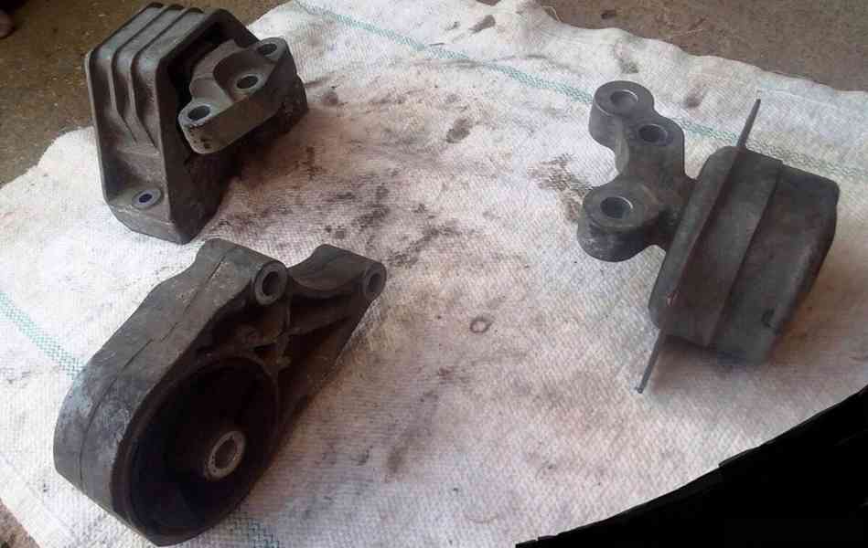 Saab 9-3 ,1,9 TID-110kW-6kvalt manuál typ-F40 za 2.500,-Kč - foto 4
