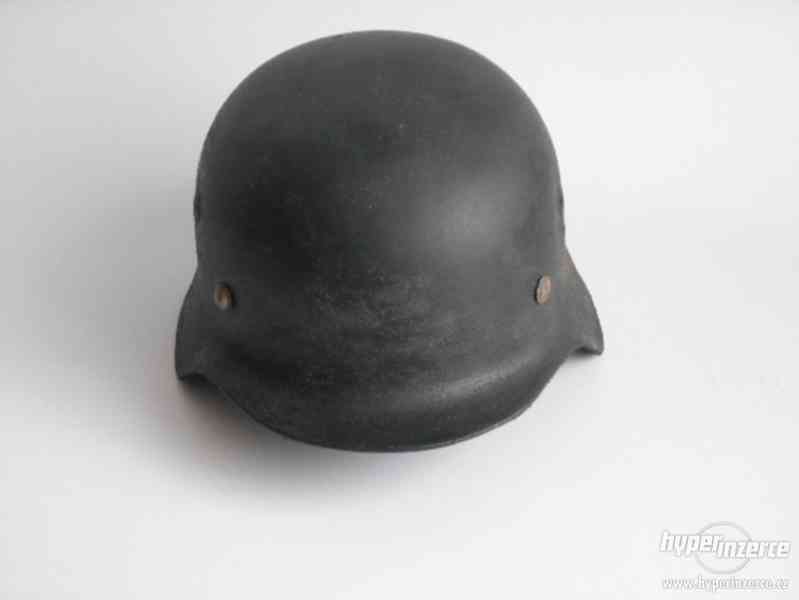Vojenská německá helma 2. světová válka přilba 1 - foto 3