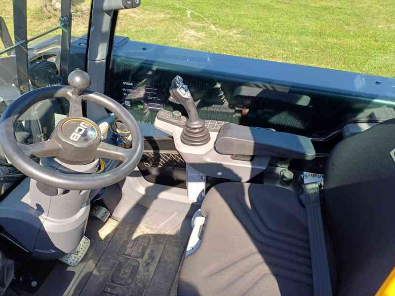 Vysokozdvižný vozík JCB TELETRUK  - foto 9