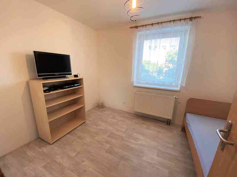 NABÍDKA PRONÁJMU CIHLOVÉHO BYTU 2+KK VE ŠLAPANICÍCH U BRNA   - foto 17