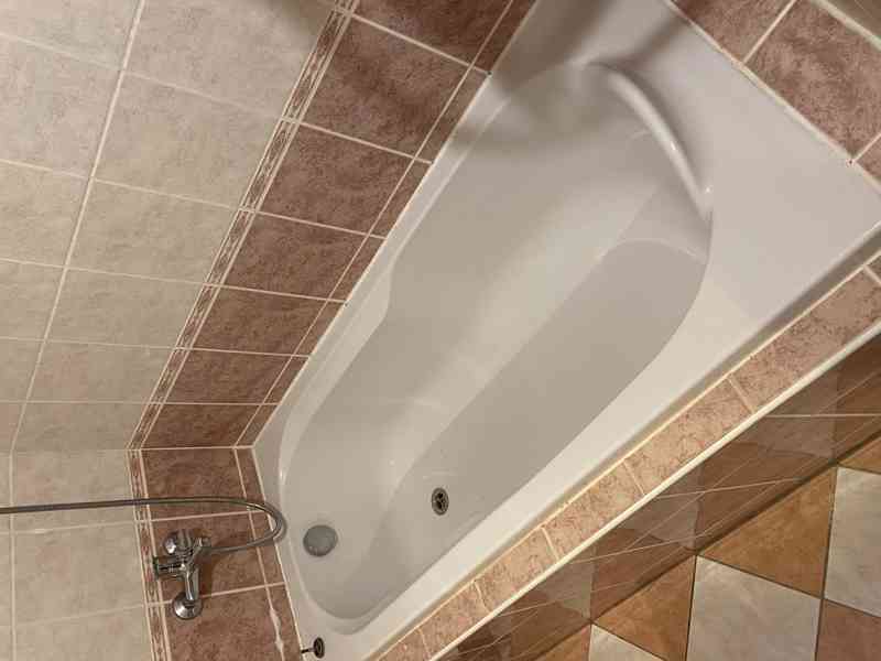 NABÍDKA PRONÁJMU CIHLOVÉHO BYTU 2+KK VE ŠLAPANICÍCH U BRNA   - foto 16