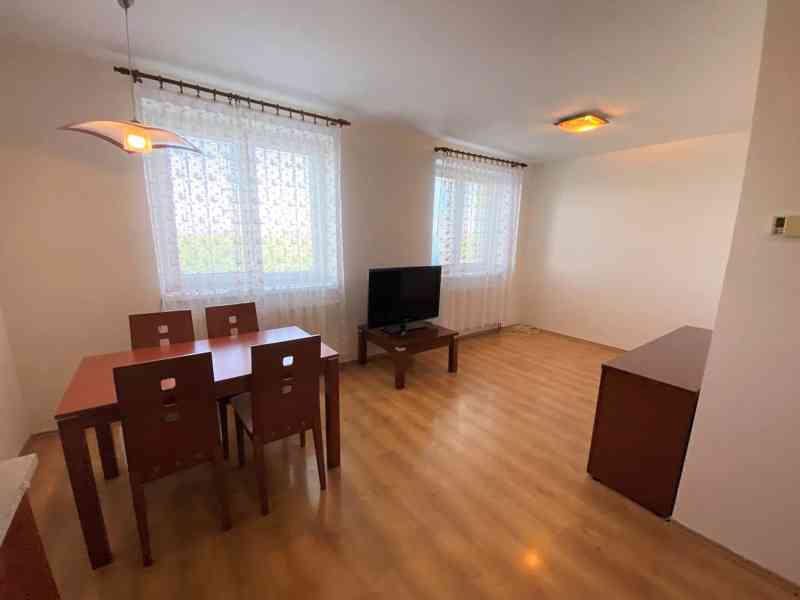 NABÍDKA PRONÁJMU CIHLOVÉHO BYTU 2+KK VE ŠLAPANICÍCH U BRNA   - foto 9