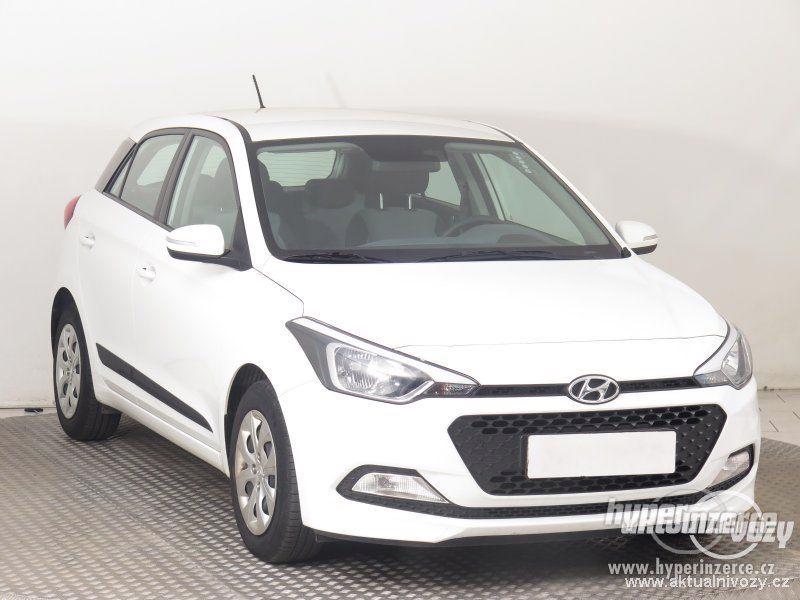 Hyundai i20 1.2, benzín, RV 2015