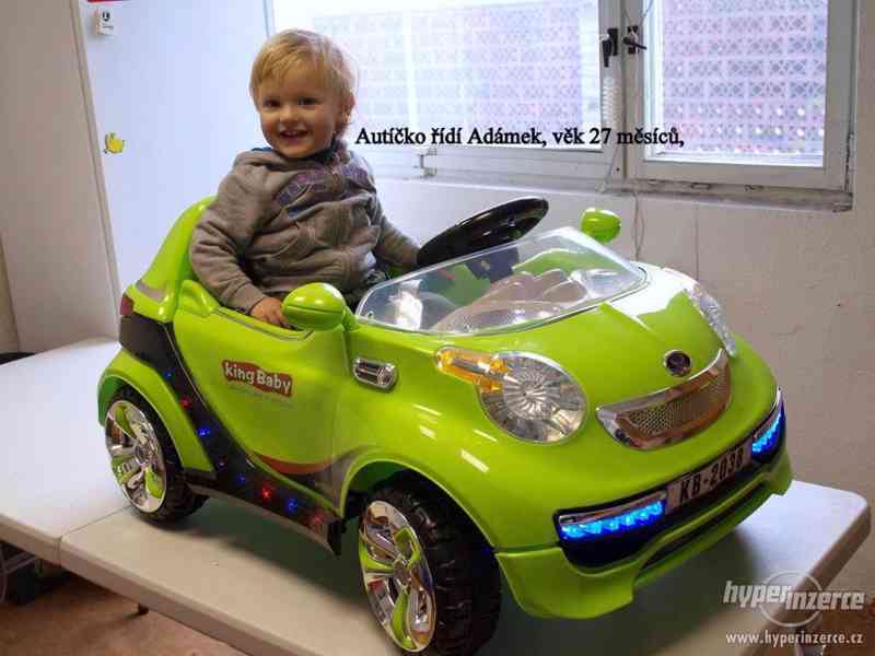 Nové elektrické autíčko Beruška s DO a světelnými efekty - foto 2