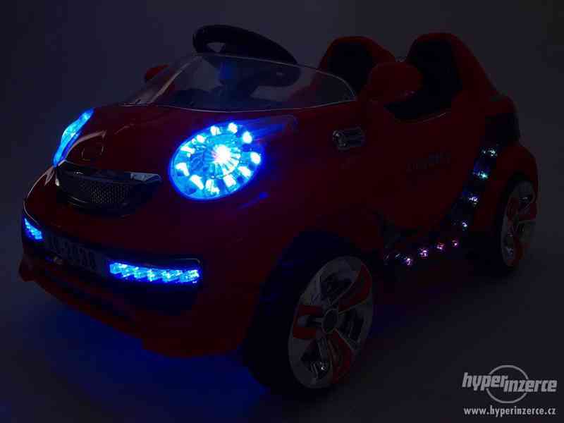 Nové elektrické autíčko Beruška s DO a světelnými efekty - foto 4