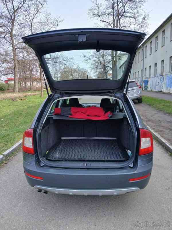 Škoda Octavia 2,0   II SCOUT TDi - foto 6