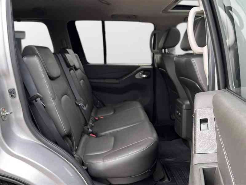 Nissan Pathfinder2.5 dCi LE 140kw - foto 14