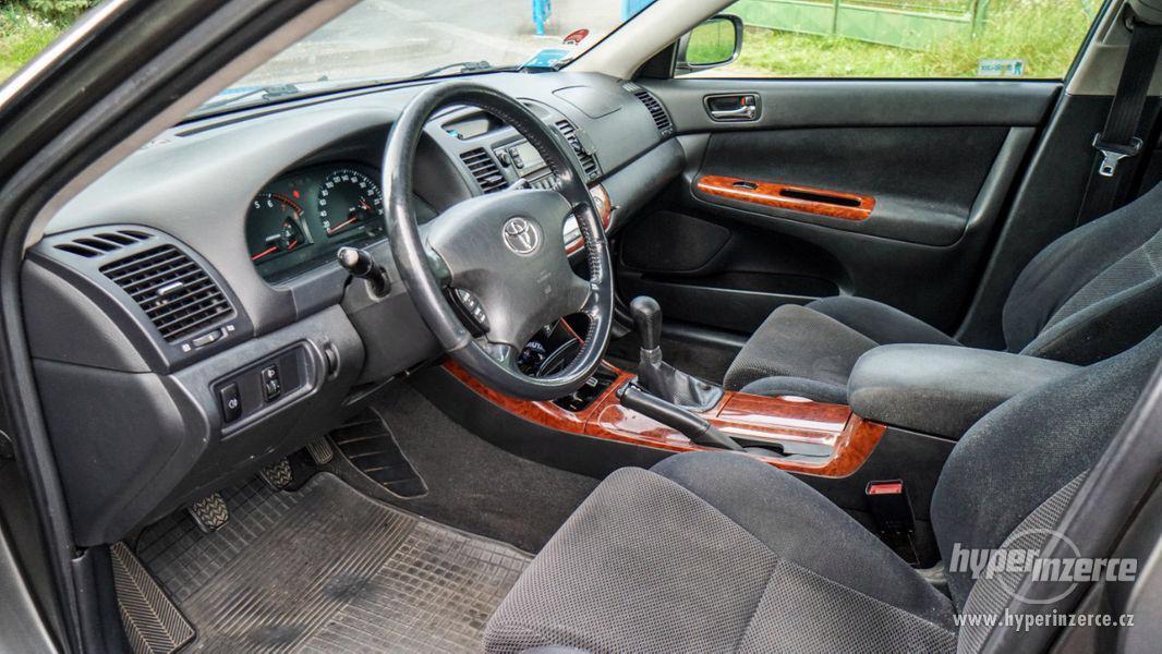 K prodeji Toyota Camry 2,4i, r.v.2002, spotřeba 7,8 l/100 km - foto 8