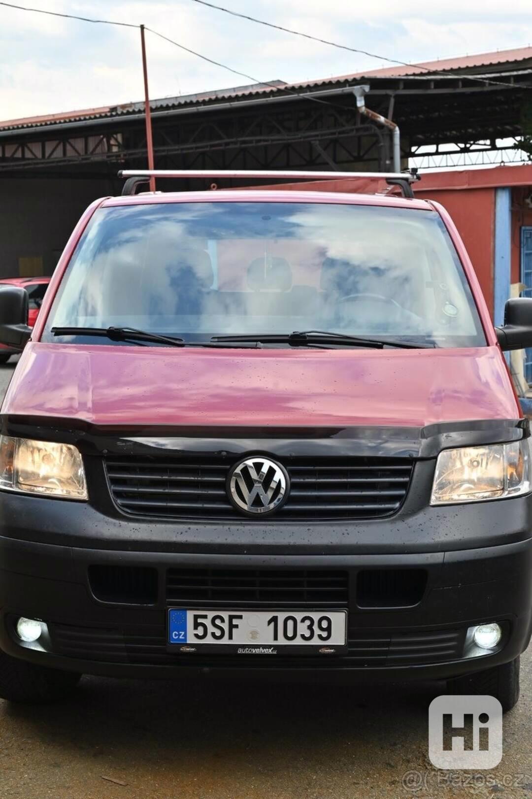 Volkswagen Transporter T5 - foto 1