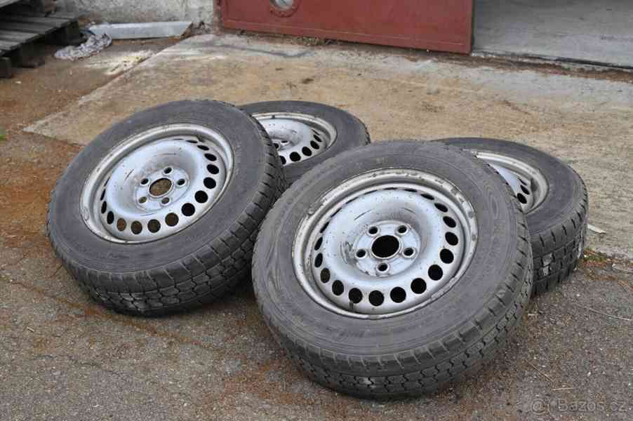 Volkswagen Transporter T5 - foto 8