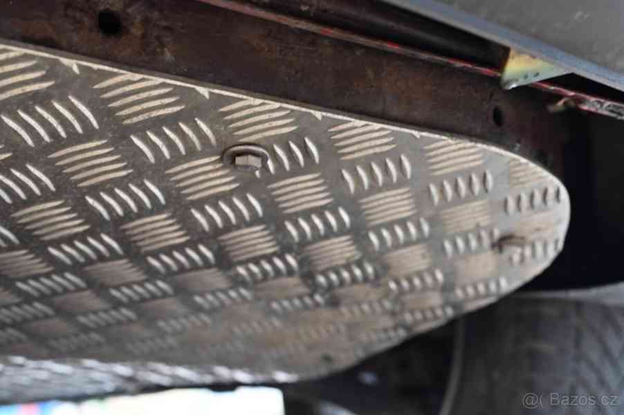 Volkswagen Transporter T5 - foto 10