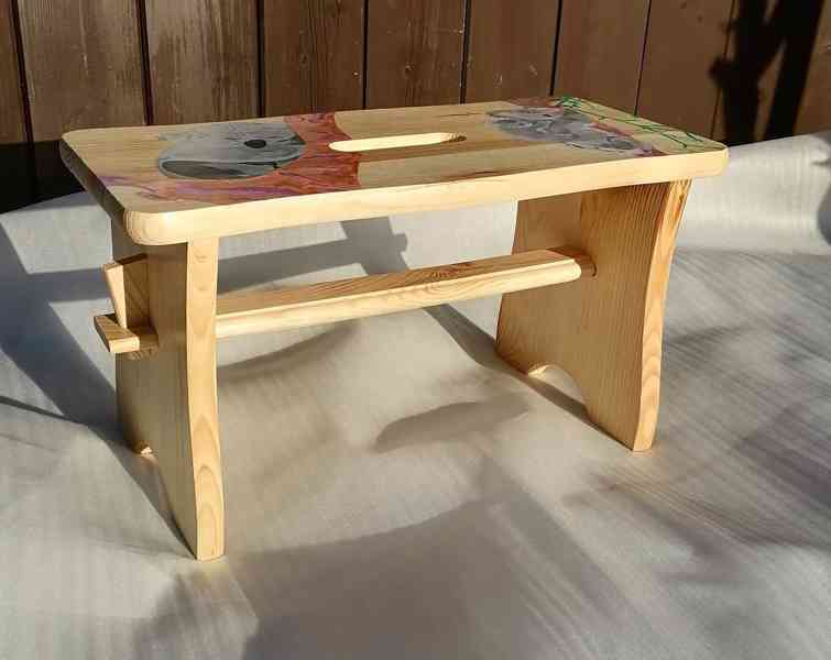 Ručně malovaná originální stolička pro děti - štokrle - foto 7