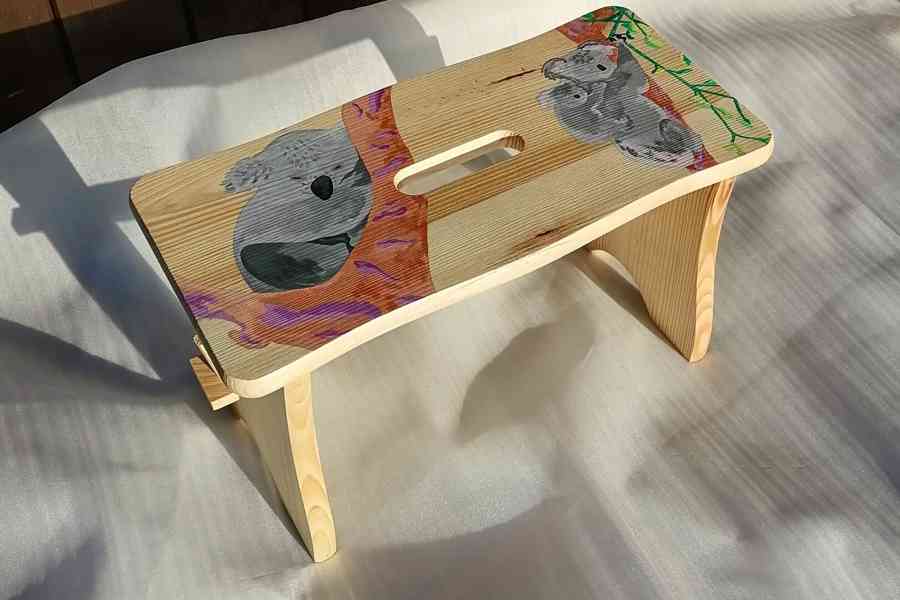 Ručně malovaná originální stolička pro děti - štokrle - foto 2