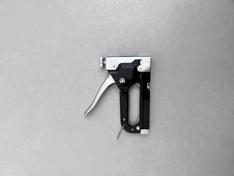 BOSCH Ruční sponkovačka Ht14 - foto 2