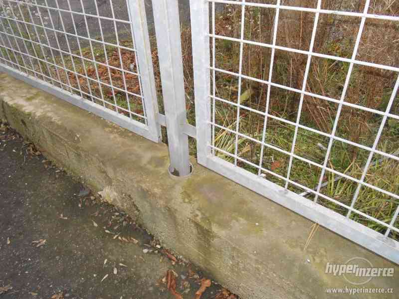 Nerezový plot + brána - foto 1