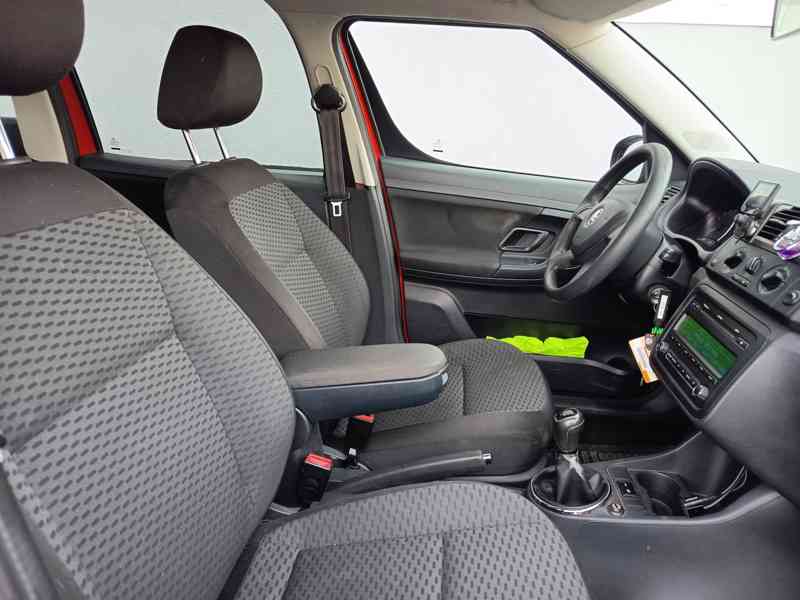 ŠKODA Roomster 1,6TDI Ambition ČR  - foto 10