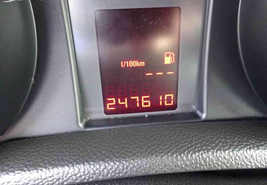 Opel Mokka, 1.6i (85 kw) STK:10/2028 2.Maj Koup.ČR - foto 7
