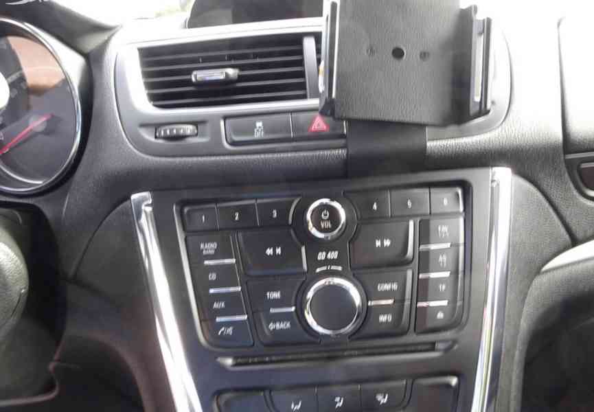 Opel Mokka, 1.6i (85 kw) STK:10/2028 2.Maj Koup.ČR - foto 11