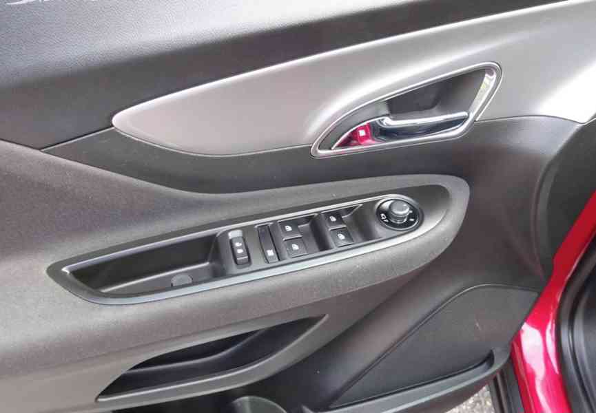 Opel Mokka, 1.6i (85 kw) STK:10/2028 2.Maj Koup.ČR - foto 6