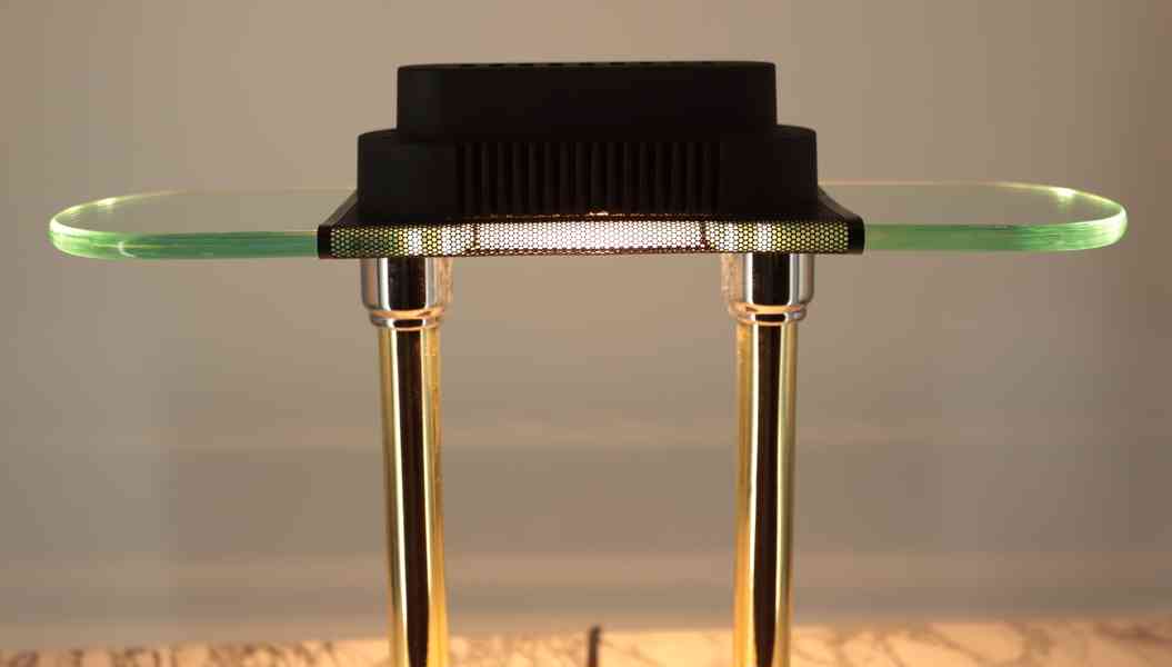 Moderní lampa na psací stůl - foto 4