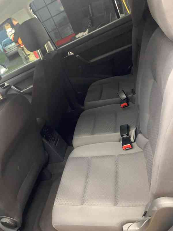 Volkswagen TOURAN 2005, 1.9 TDI - foto 6