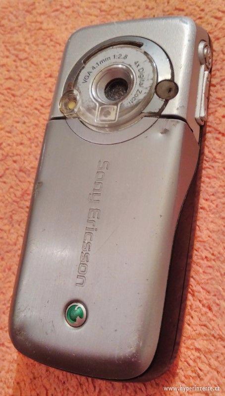 Sony Ericsson K700i - k opravě nebo na náhradní díly!!! - foto 7